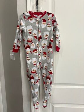 Carter’s gray with Santa faces fleece zip up footie pajamas 3t GUC
